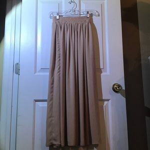 🌻 American Apparel Maxi skirt